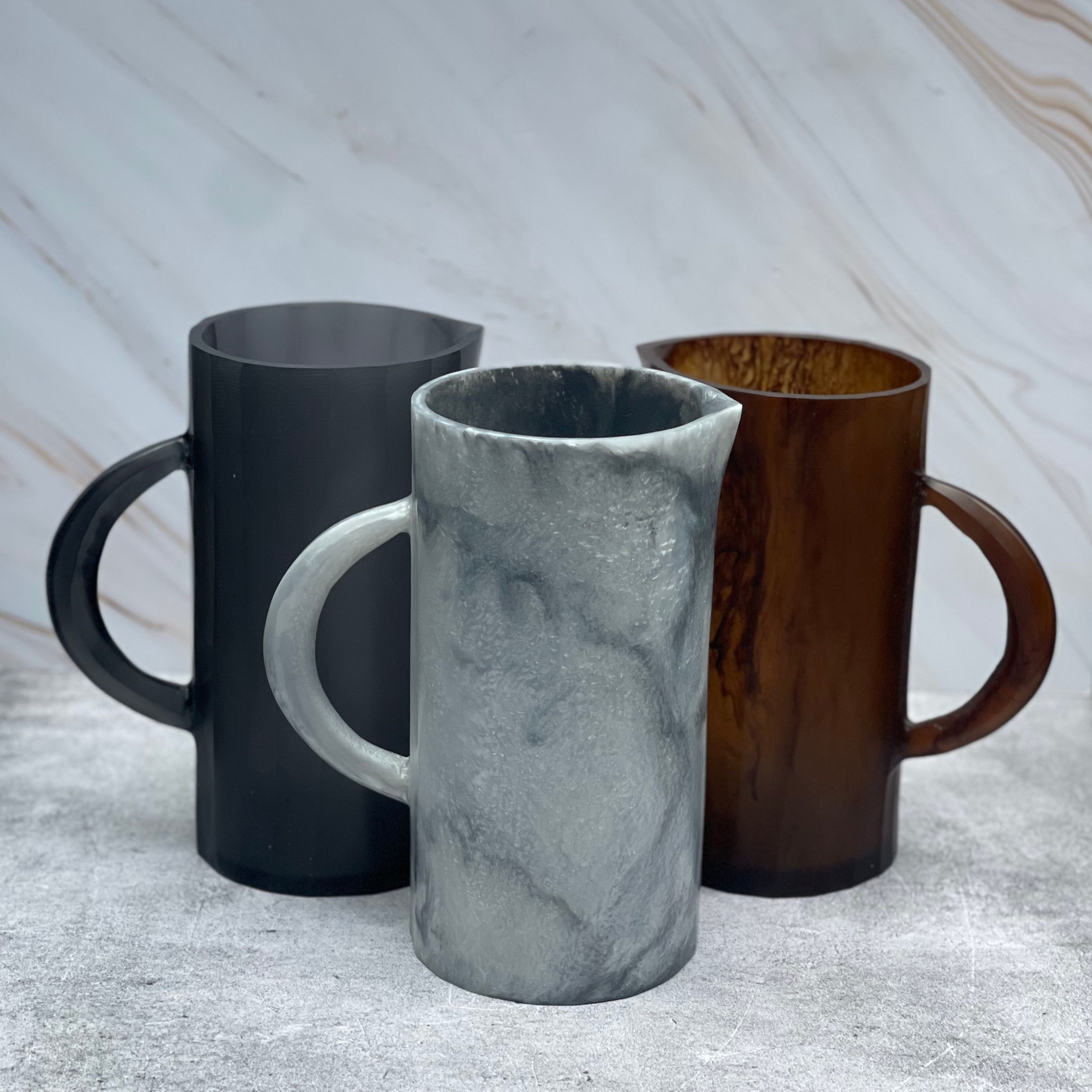 Jarra Recta de Resina Carey