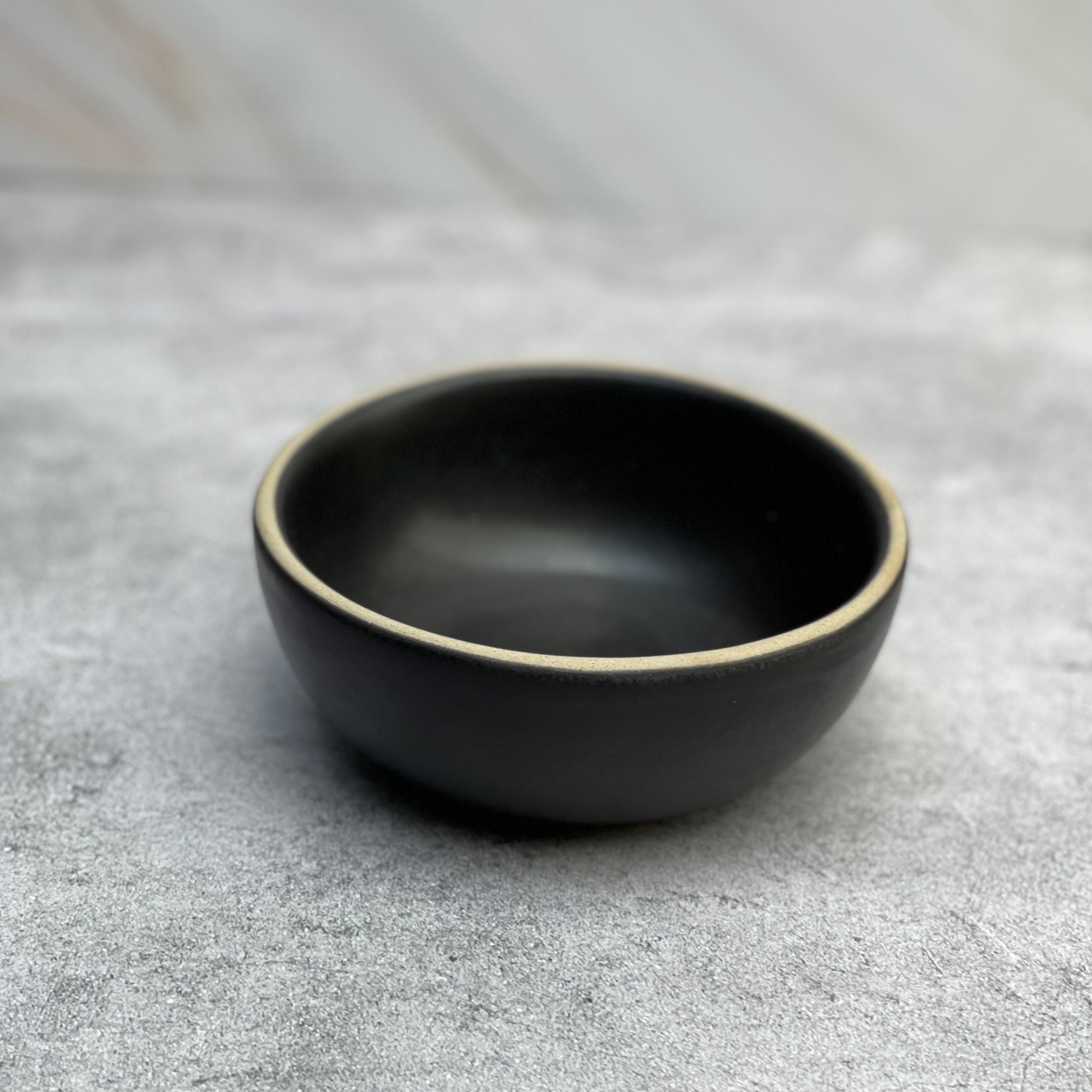 Tazón Chico.   Vajilla Cerámica Mukkan Negra