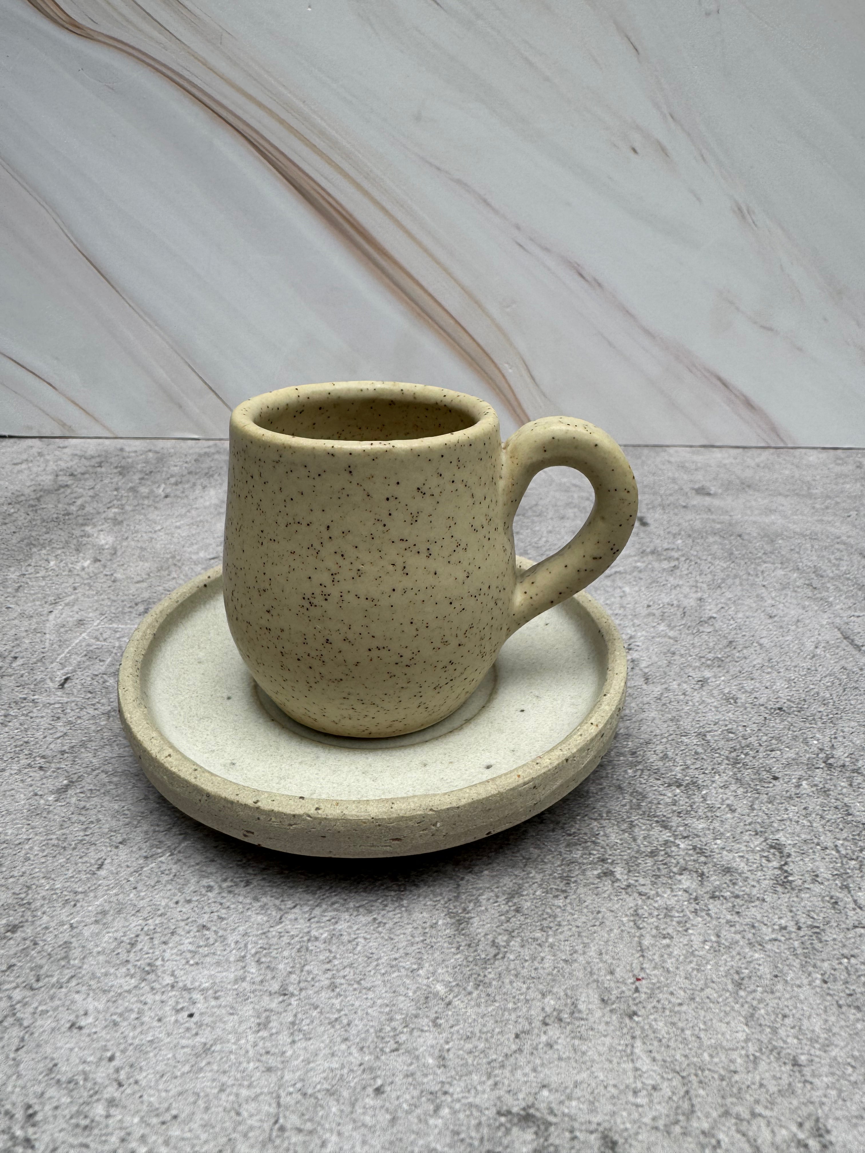 Set Café Express Vajilla Cerámica Kua.  Blanca/Arena