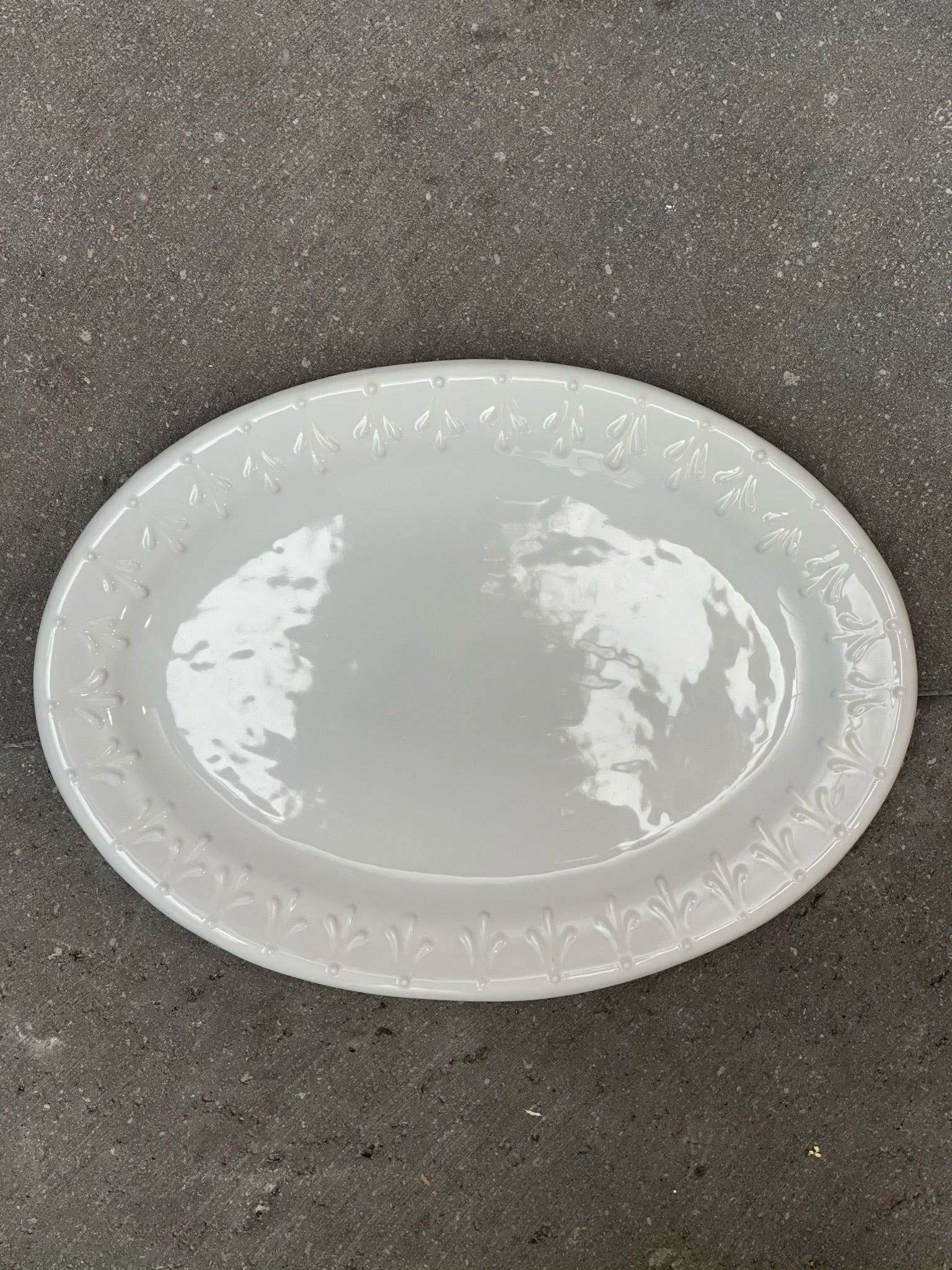 Platón Girasol.  Vajilla Talavera Nuuk Blanca