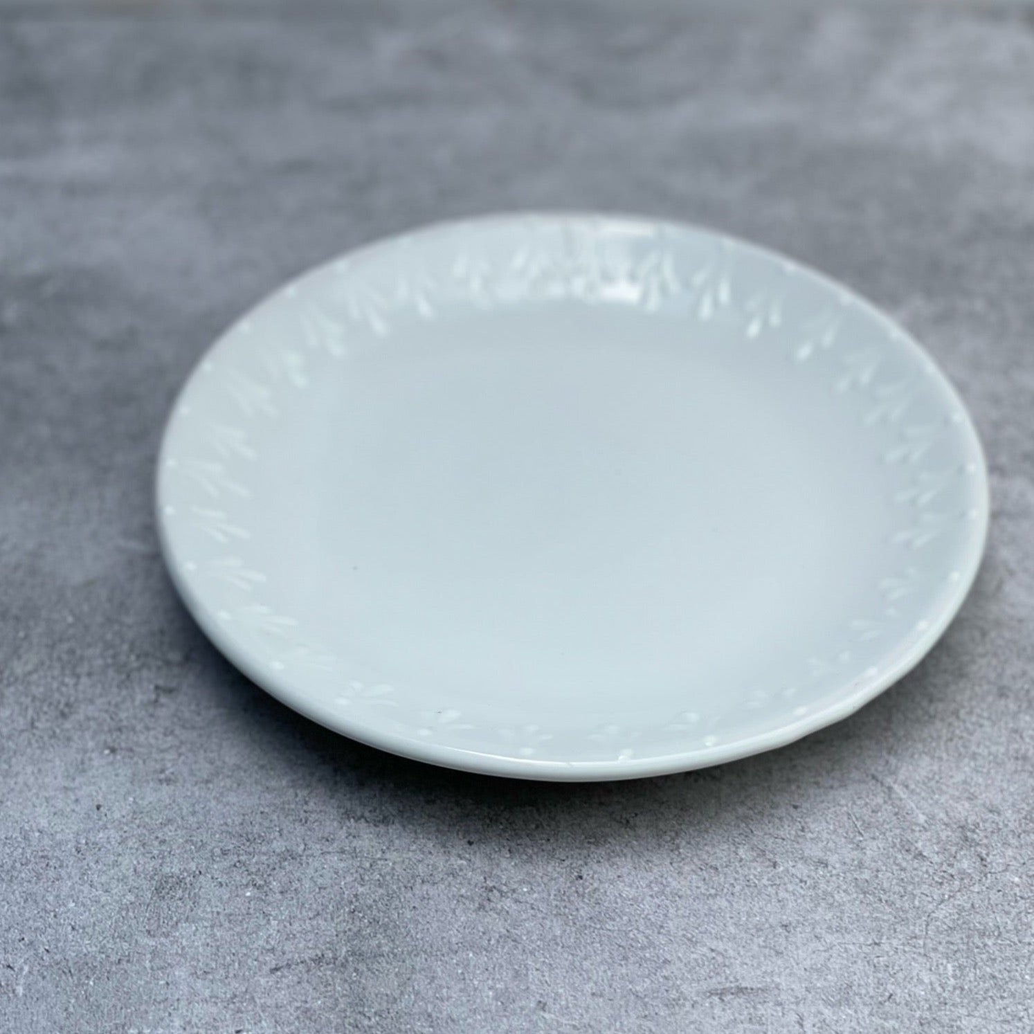 Plato Ensalada.  Vajilla Talavera Nuuk Blanca