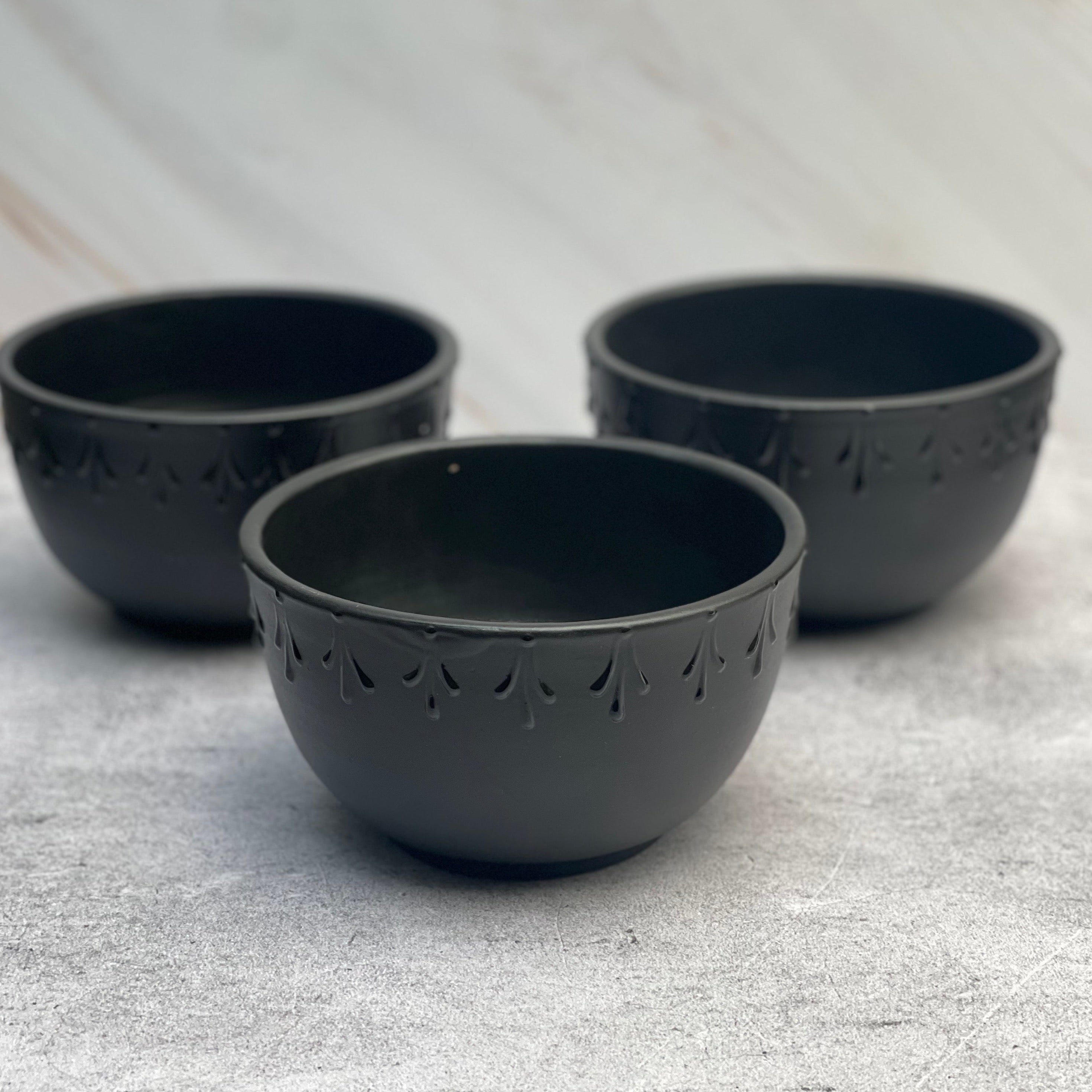 Bowl Grande de Servir.   Vajilla Talavera Nuuk Negra