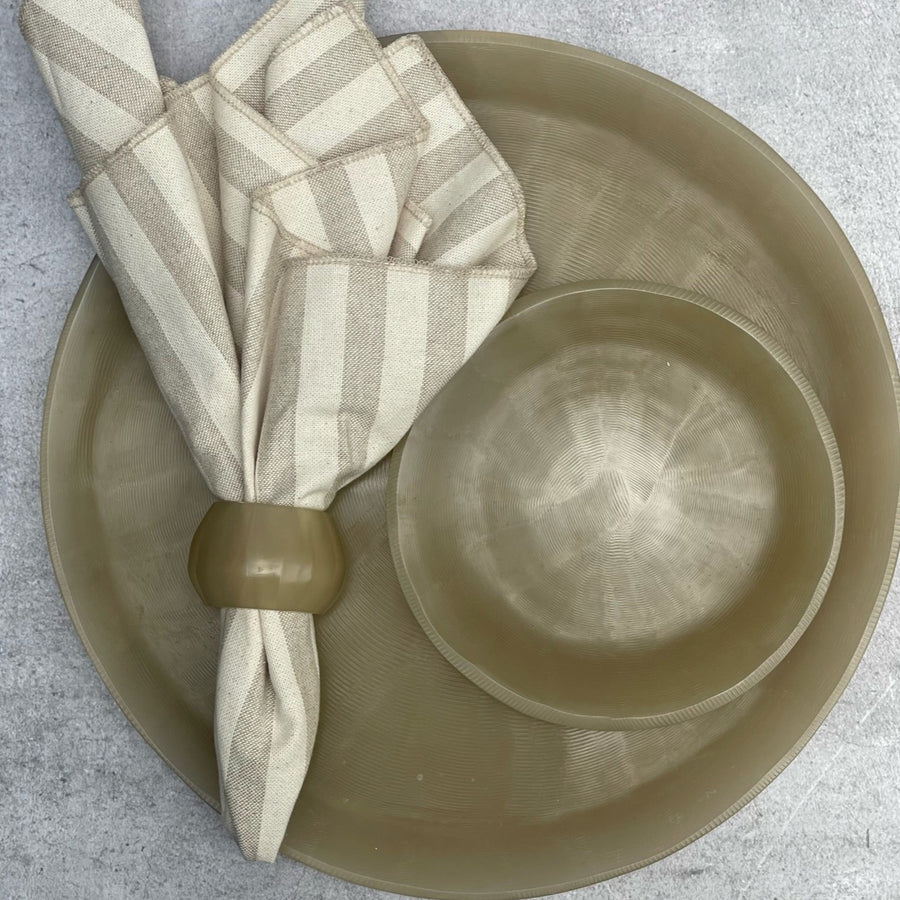 Plato Pan de Resina