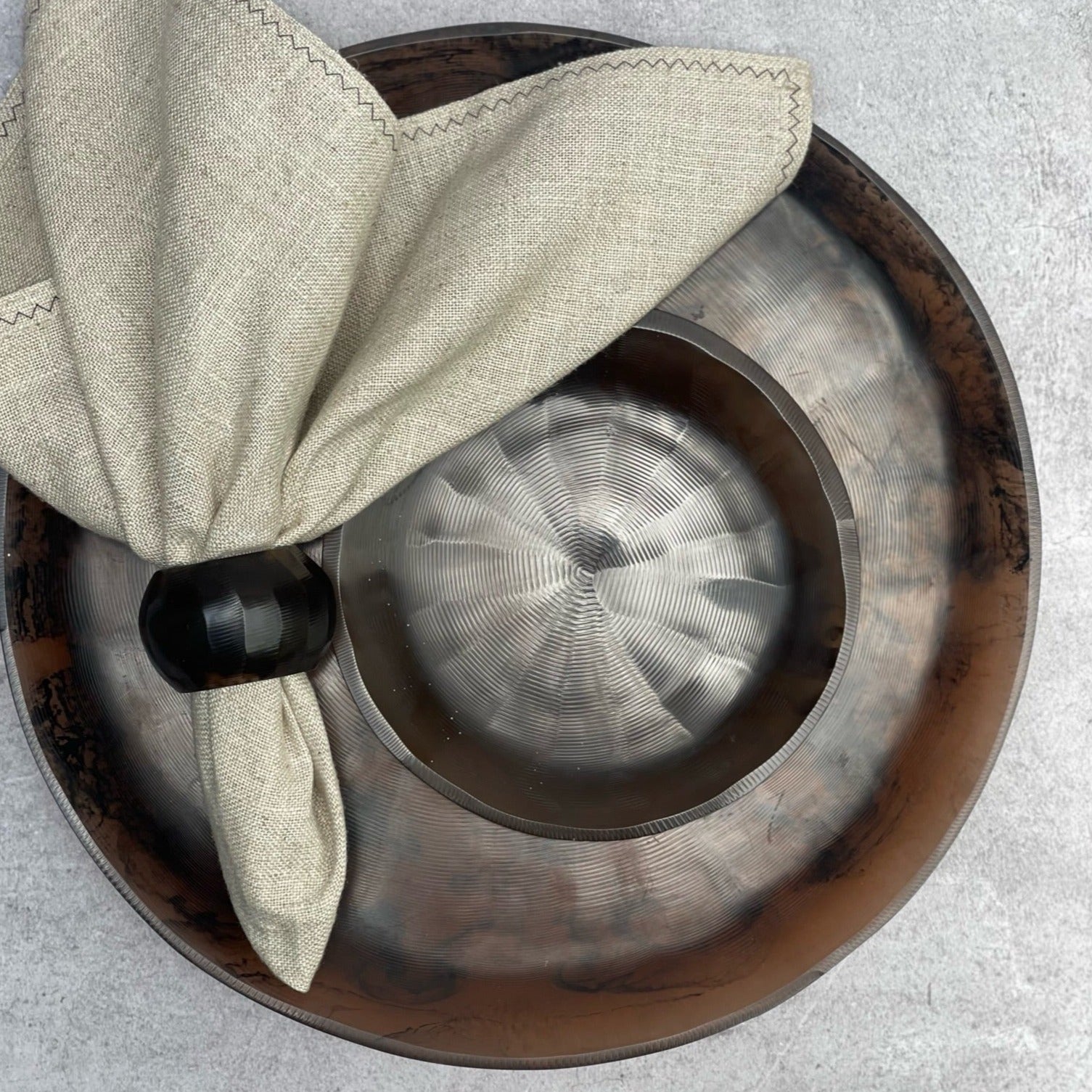 Platos Base de Resina CAREY