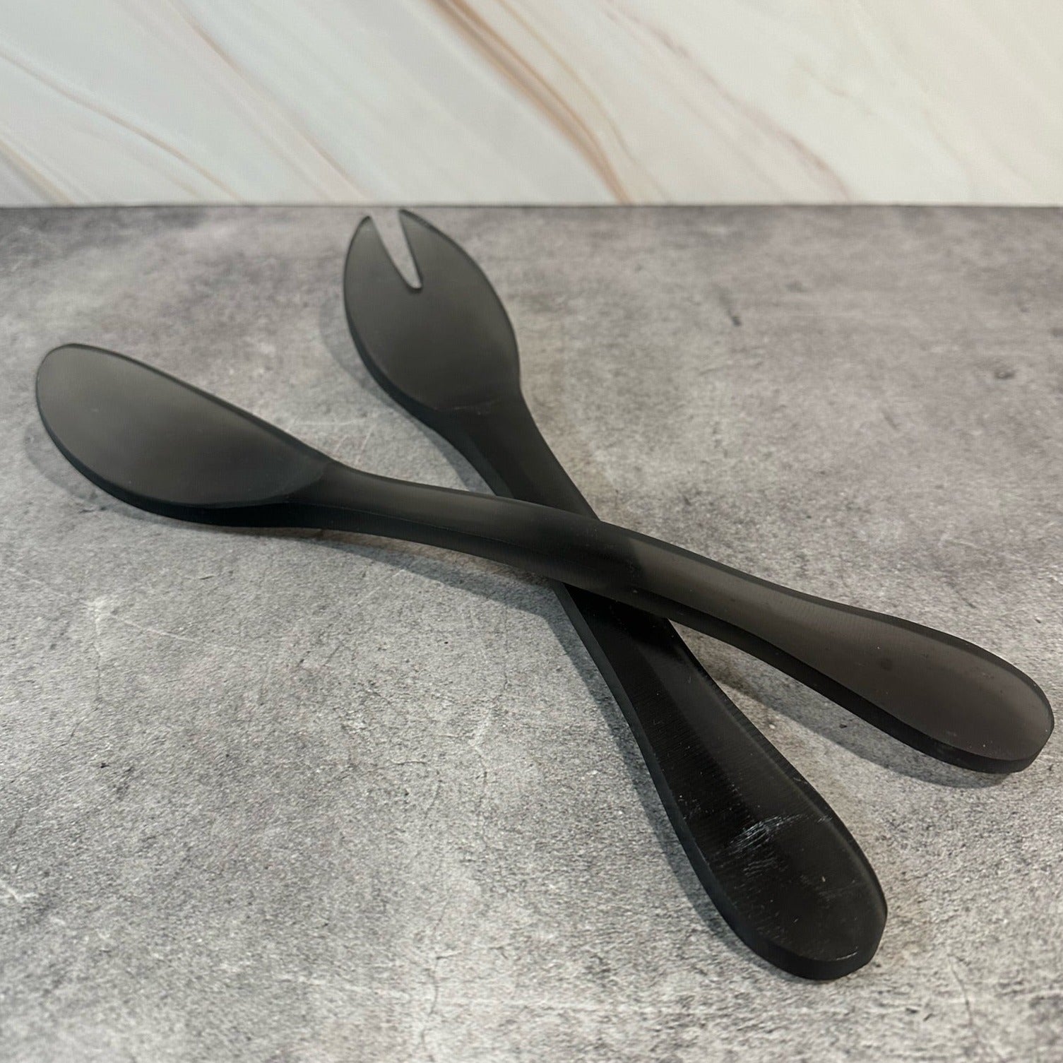 Cubiertos para Servir de Resina HUMO